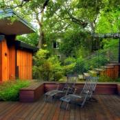 5 pomysłowych tarasów drewnianych w przydomowym ogrodzie